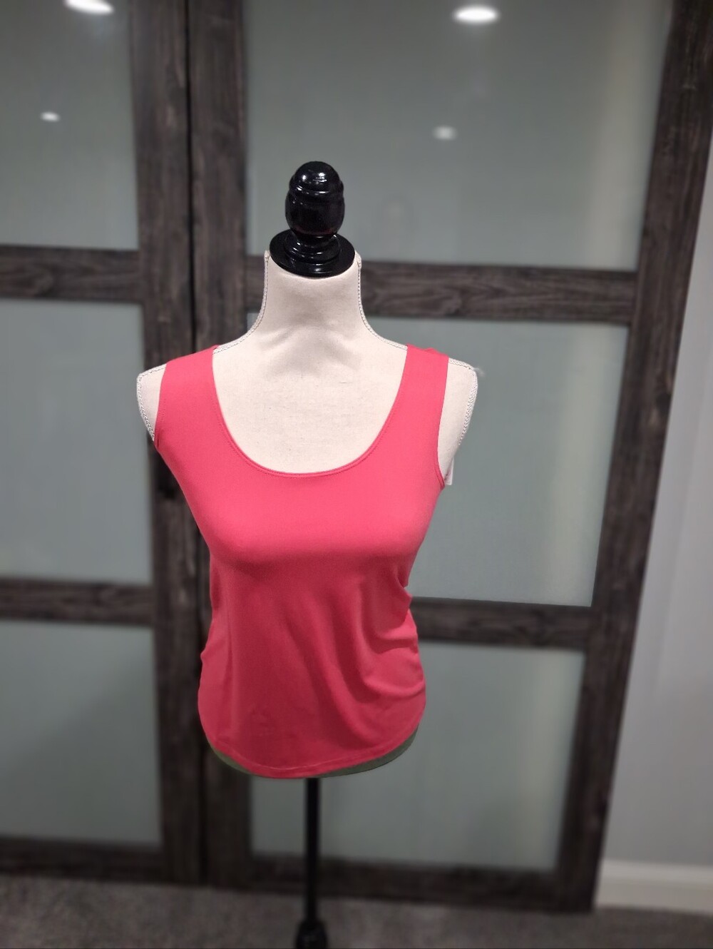 Chicos  Sleeveless Microfiber Scoop Neck Tank Size 0 / Sm NWT